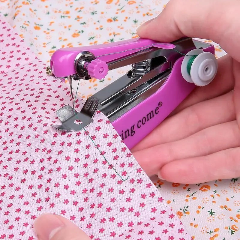 Handheld manual sewing machine