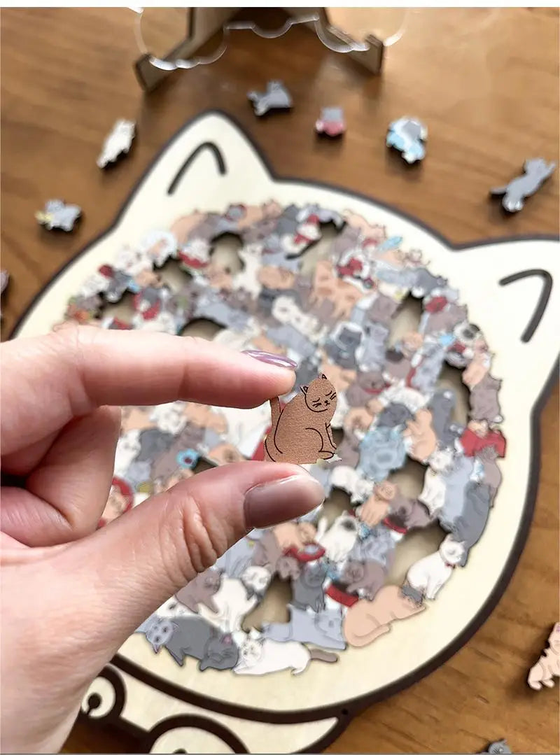 135-piece Cat-shaped Puzzle