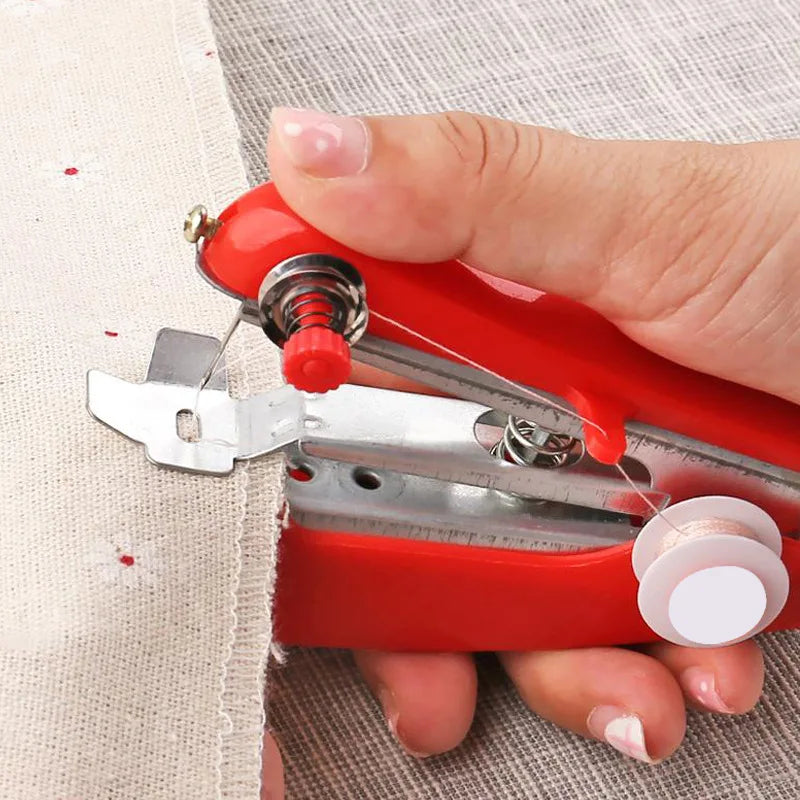 Handheld manual sewing machine